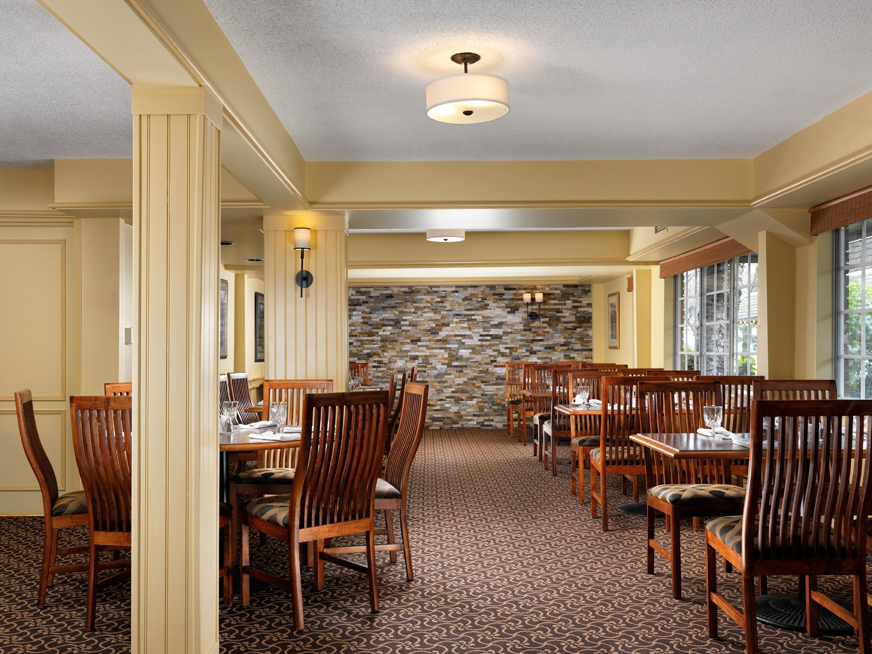 Royal Scot Hotel & Suites Victoria Exterior foto